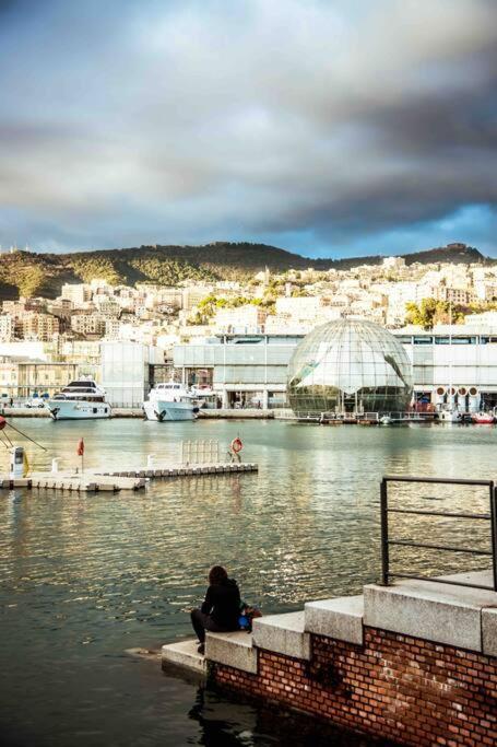 La Finestra Sul Cielo Del Porto Antico Di Genova Apartment Exterior foto