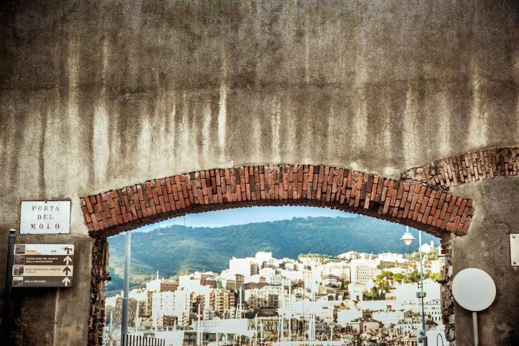 La Finestra Sul Cielo Del Porto Antico Di Genova Apartment Exterior foto