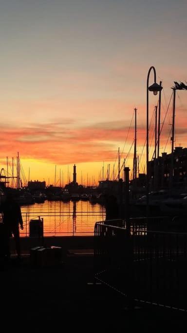 La Finestra Sul Cielo Del Porto Antico Di Genova Apartment Exterior foto